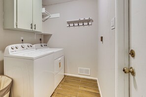 Interior - 2 Mi to South Texas Medical Center: Home w/ Patio (San Antonio)