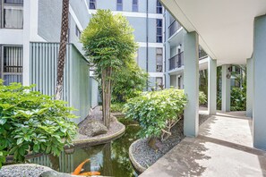 Interior - 1 Mi to Beach, Remote Work Hub: Modern Kailua Gem! (Kailua)