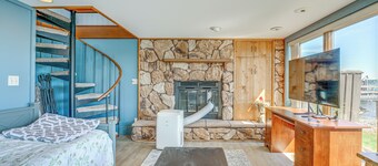 Spacious Riverfront Home w/ Dock in St Clair!