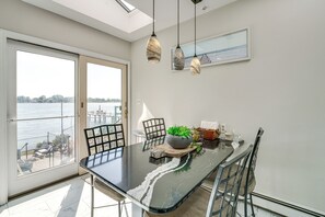 Hus (3 Bedrooms) | Innvendig