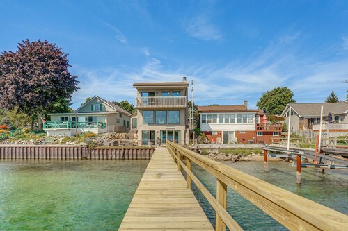 Spacious Riverfront Home w/ Dock in St Clair!