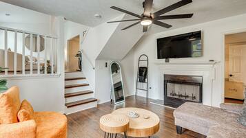 House (3 Bedrooms) | Front of property