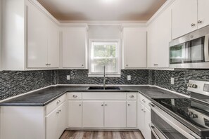 Casa (2 Bedrooms) | Interior