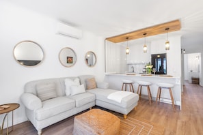 Apartment (1 Bedroom) | Interior - Leisure Bay 117 (Cape Town)