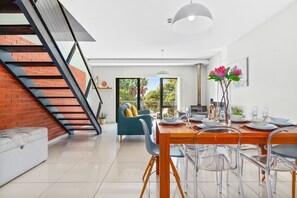 Apartment (2 Bedrooms) | Interior - Manhattan Wharfside 301 (Cape Town)