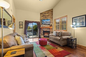 スマートテレビ、暖炉