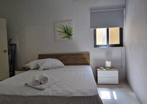 1 bedroom, iron/ironing board, travel cot, free WiFi