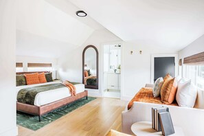 Unclassified image, 3 of 31, button