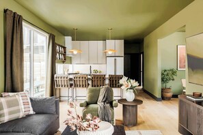 TV, offices - Two Luxury Austin Homes | Hot Tubs + 10 Bedrooms (Austin)