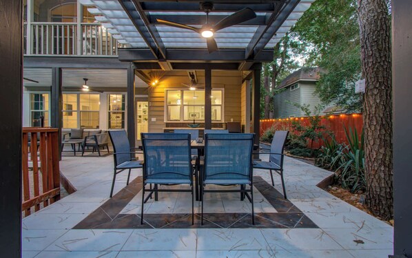 Outdoor dining