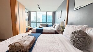 1 bedroom, iron/ironing board, WiFi (free), bed sheets