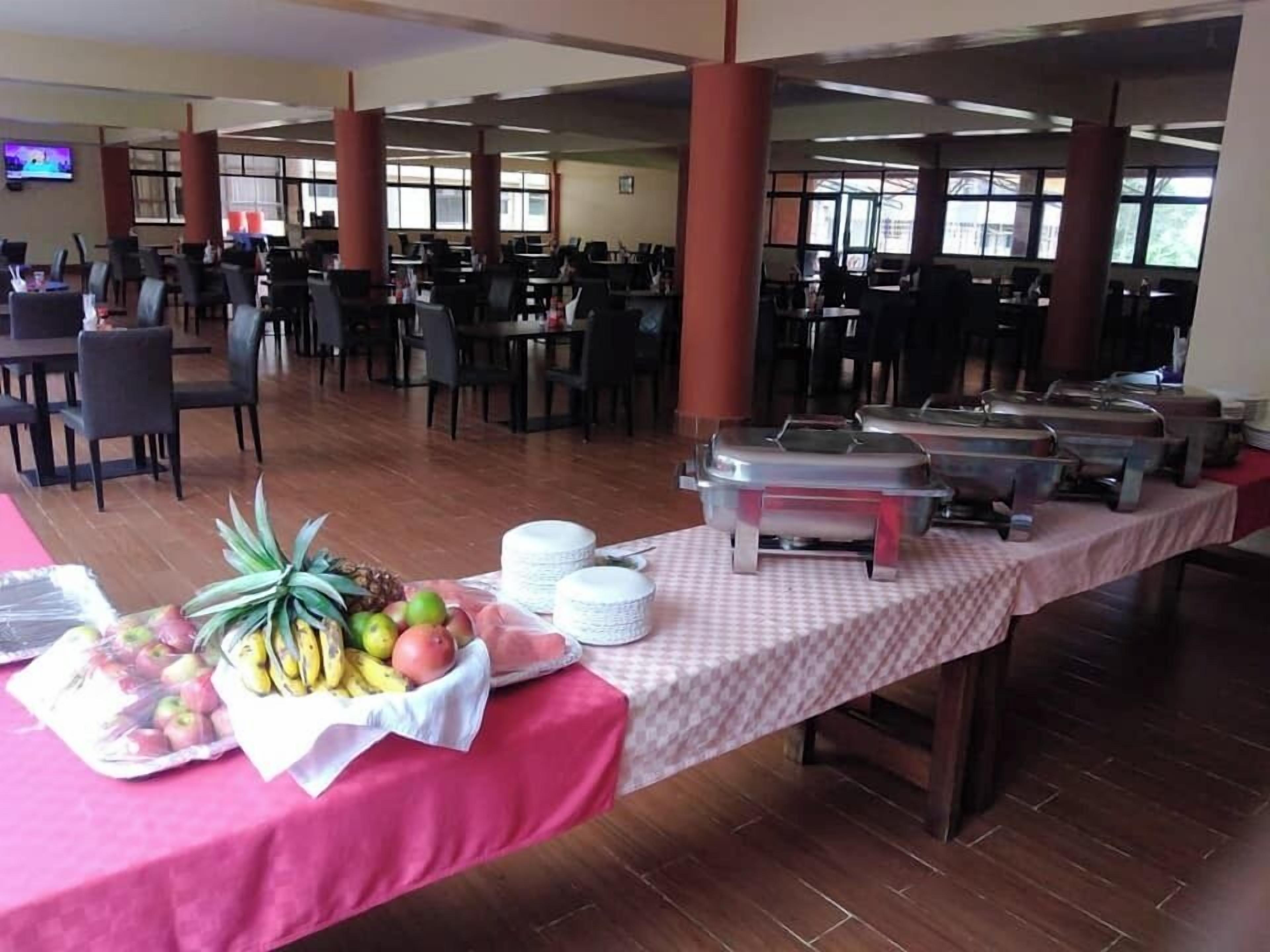 Desayuno continental incluido todos los días 