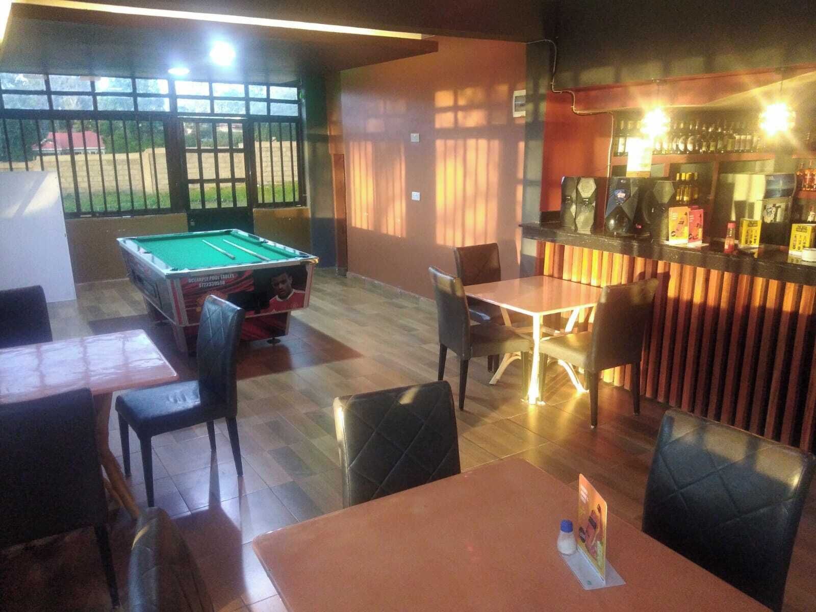 Bar (en la propiedad)