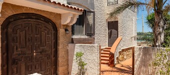 Casa Matilde Vista Mare con Piscina by Wonderful Italy