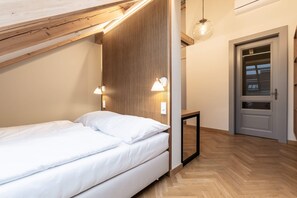 1 bedroom, iron/ironing board, Internet, bed sheets