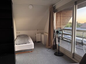 7 bedrooms, iron/ironing board, free WiFi, bed sheets