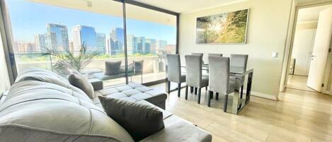 Televisión, oficina