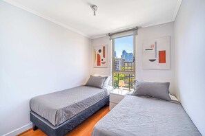 2 chambres, fer et planche à repasser, Wi-Fi, draps fournis