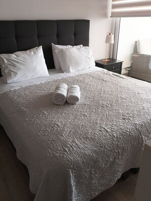 2 bedrooms, iron/ironing board, WiFi, bed sheets - Infinite Coast 2BR with pool, gym & free parking (Viña del Mar)