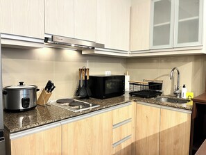 Microwave, stovetop