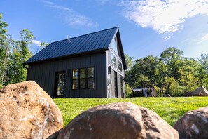 Outdoor dining - Fern Valley at Nature Shores (Pine City)