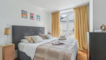 Departamento urbano, 1 cama matrimonial y sofá cama, para no fumadores | Tabla de planchar con plancha, cunas, wifi gratis y ropa de cama