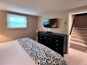 1 bedroom, WiFi, bed sheets - Cozy Condo for Adventurous Couples in Sugar Mountain (Sugar Mountain)
