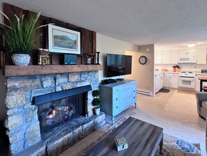 Interior - Cozy Condo for Adventurous Couples in Sugar Mountain (Sugar Mountain)