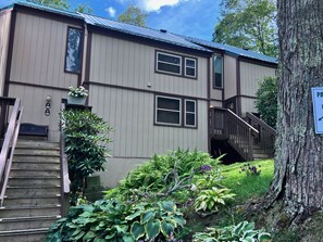 Exterior - Cozy Condo for Adventurous Couples in Sugar Mountain (Sugar Mountain)