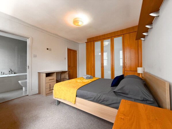 Apartment | 2 bedrooms - 1300ft Fitzrovia Soho 2b2b (London)