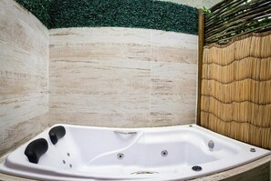 Luxury Suite | Bathroom - Hospedaria215 (São Sebastião)