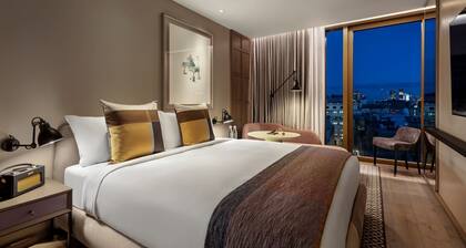 Uranium Continental Hotel