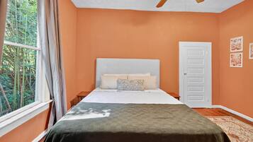 Nhà, 3 phòng ngủ | 3 phòng ngủ, khu vực làm việc phù hợp cho laptop