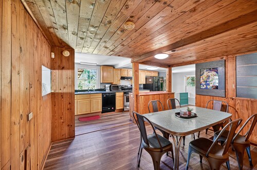 Historic Athens Home With Location & Comfort 3 Bedroom Home