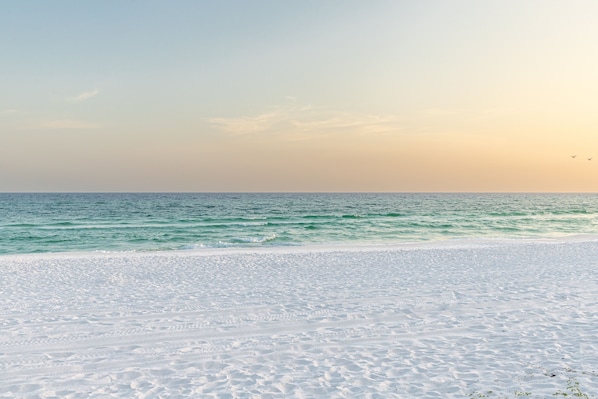 شقة - ٣ غرف نوم | شاطئ | بالقرب من الشاطئ