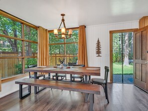 House, 2 Bedrooms | Dining - 851h Tahoe Classic Cabin Near The Beach 2 Bedroom Cabin (South Lake Tahoe)
