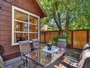 House, 2 Bedrooms | Outdoor dining - 851h Tahoe Classic Cabin Near The Beach 2 Bedroom Cabin (South Lake Tahoe)