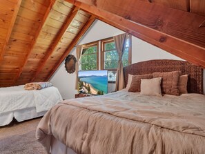 House, 2 Bedrooms | 2 bedrooms, free WiFi - 851h Tahoe Classic Cabin Near The Beach 2 Bedroom Cabin (South Lake Tahoe)