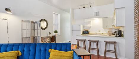 Apartment, 1 Bedroom | Living area