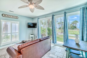 公寓客房, 2 間臥室 | 起居區