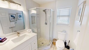 Condo, 1 Bedroom | Bathroom | Towels - Nantucket Cottage 10b 1 Bedroom Condo (Destin)
