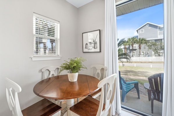 Condo, 1 Bedroom | Dining