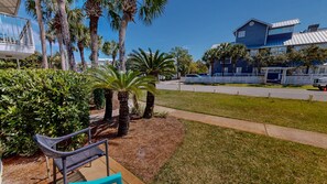 Condo, 1 Bedroom | Property grounds