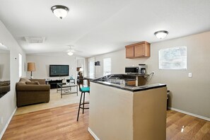 House, 2 Bedrooms | Interior