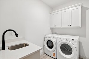 Duplex, 3 Bedrooms | Interior