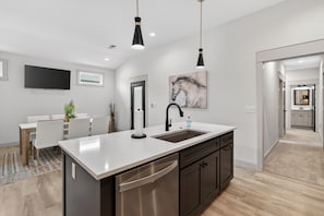 Duplex, 3 Bedrooms | Private kitchen | Fridge, oven, coffee/tea maker, toaster
