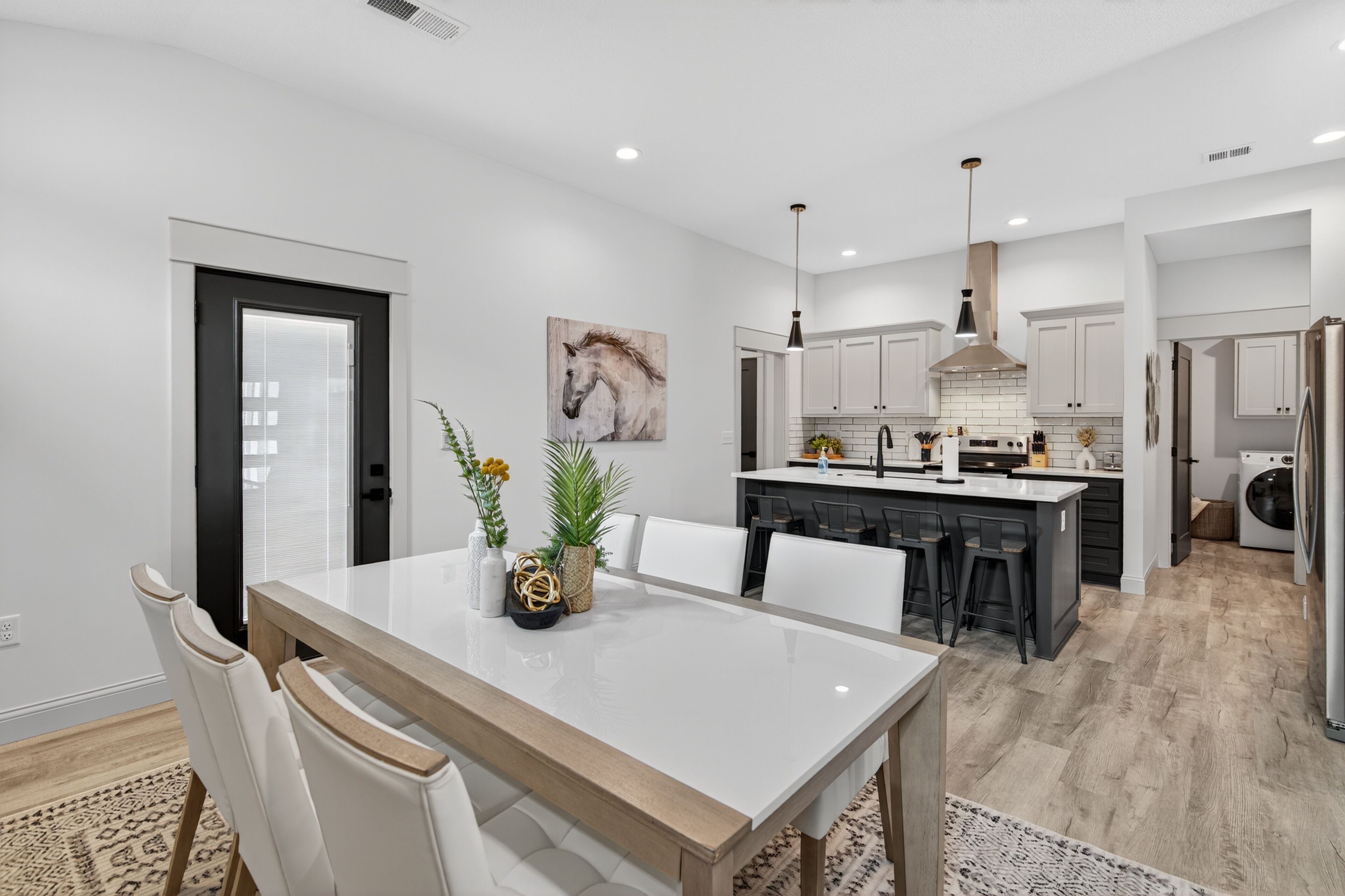 複式房屋, 3 間臥室 | 用餐區