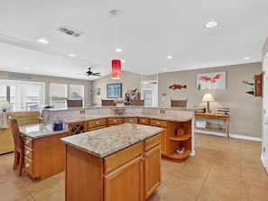 House, 4 Bedrooms | Lobby