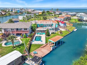 House, 4 Bedrooms | Exterior