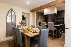 Apartment | 4 bedrooms, Internet - Stylish 4-bedroom Townhouse in the Heart of Bath (Bath)